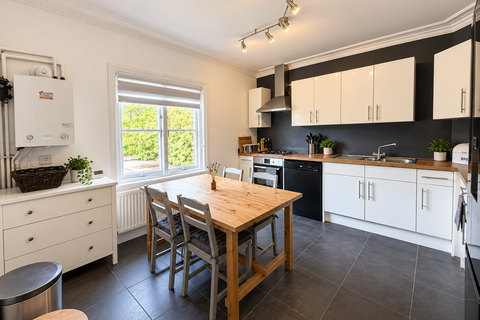 4 bedroom maisonette for sale, Chester Road, Northwood, Greater London