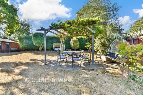 3 bedroom end of terrace house for sale, Cowper Gardens, Wallington SM6