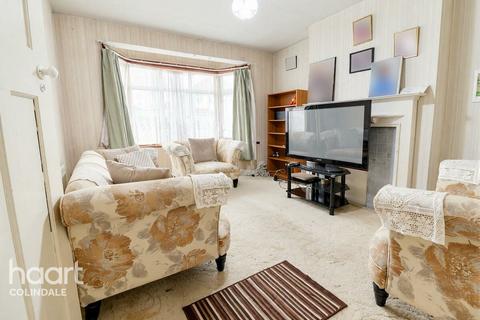 3 bedroom semi-detached house for sale, Axholme Avenue, HA8