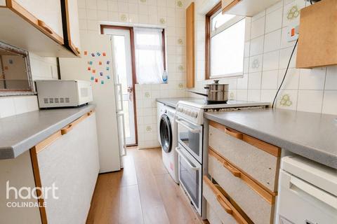 3 bedroom semi-detached house for sale, Axholme Avenue, HA8
