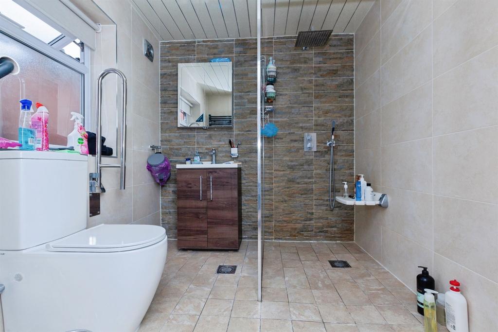 House in Leicester - View 5