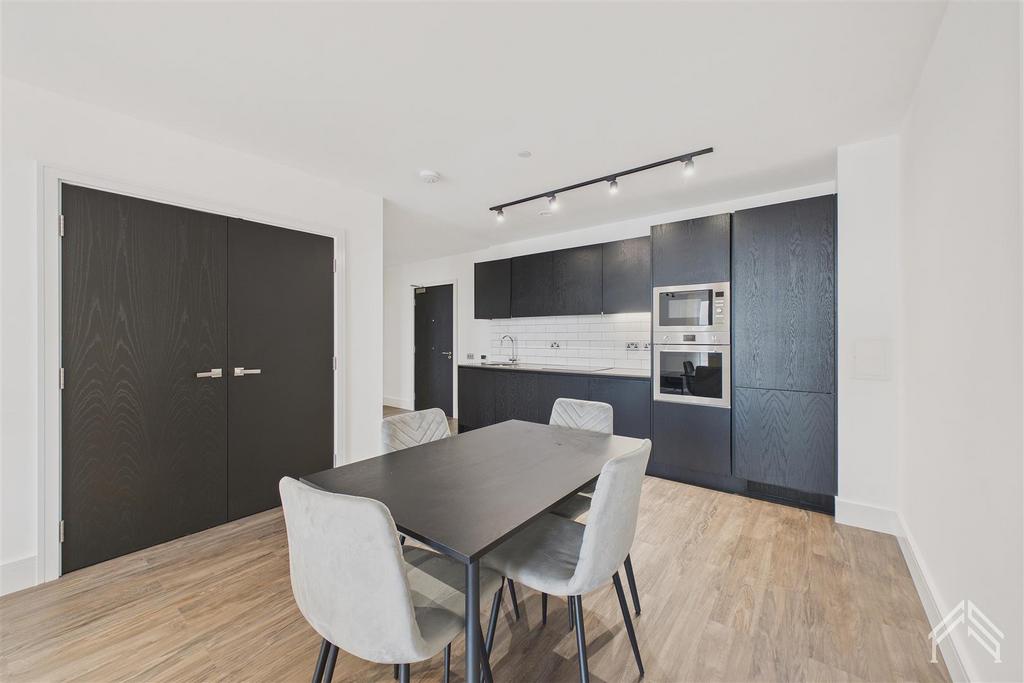 Apartment in London - View 2