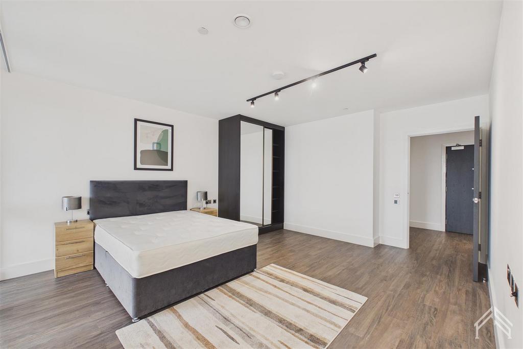 Apartment in London - More