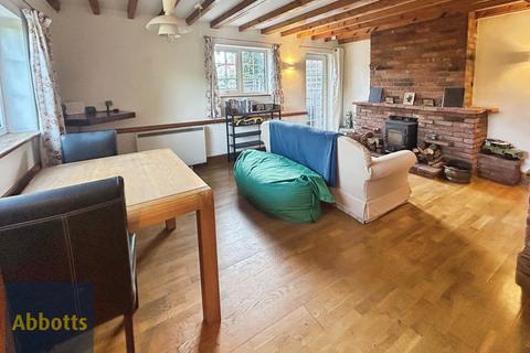 3 bedroom house to rent, The Street, Fakenham, NR21
