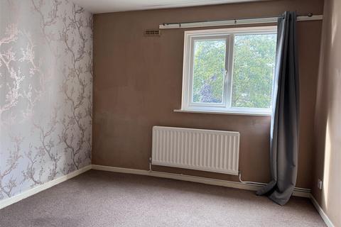 1 bedroom flat for sale, Villa Court, Madeley