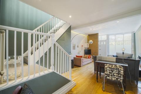 2 bedroom terraced house to rent, Bermondsey Street, Bermondsey, SE1