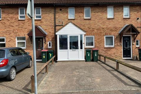 2 bed house for rent in Jersey Road, Crawley