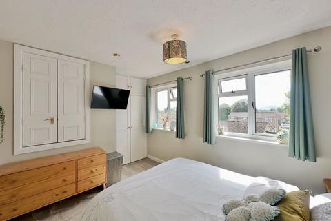 3 bedroom semi-detached house for sale, Kempton Avenue, Hereford, HR4