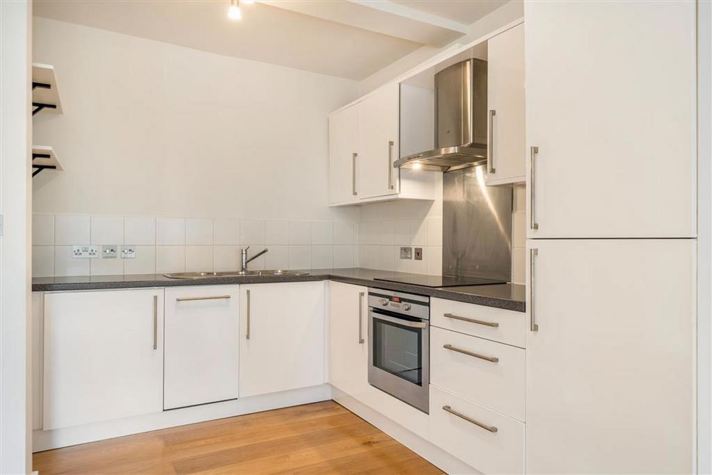 Apartment in London - View 3