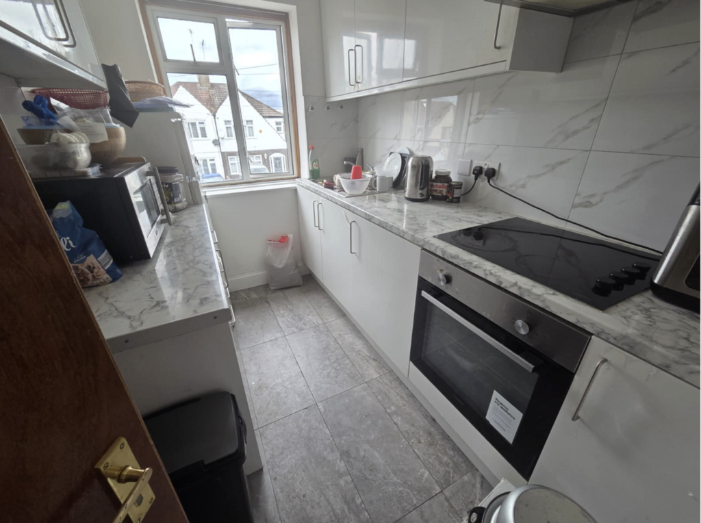 Apartment in London - View 3