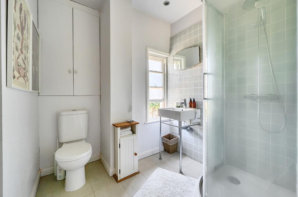 Apartment in Reading, Newtown - More