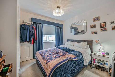 3 bedroom flat for sale, Beaumans Drive, Walthamstow, London, E17