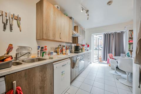 3 bedroom flat for sale, Beaumans Drive, Walthamstow, London, E17