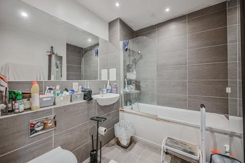 3 bedroom flat for sale, Beaumans Drive, Walthamstow, London, E17