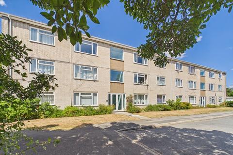 2 bedroom flat for sale, Cherry Close, Milton