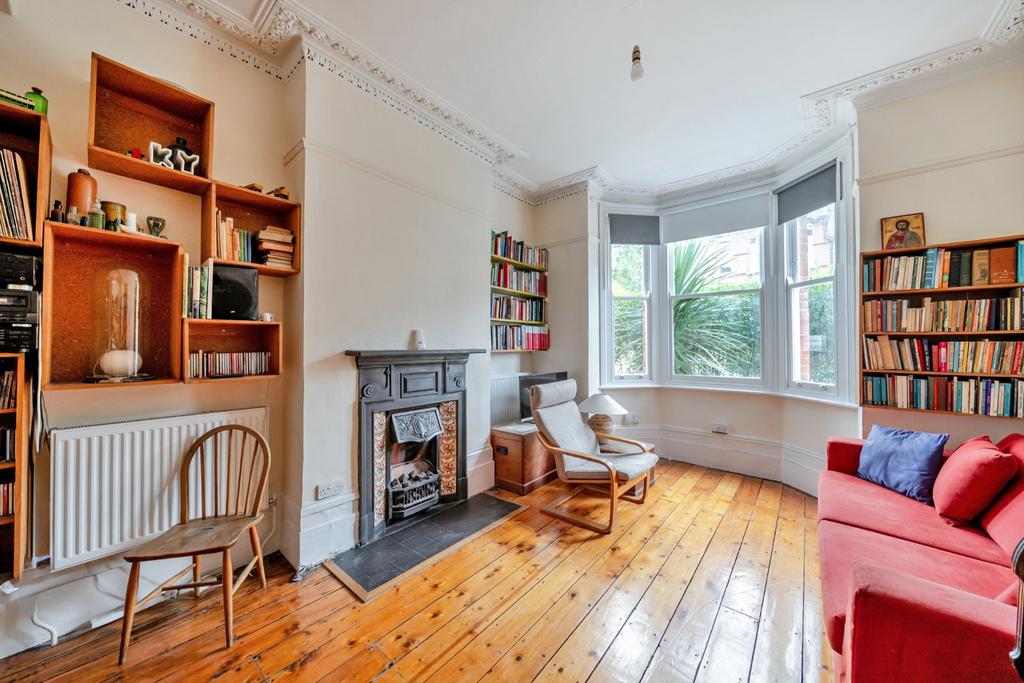 House in London - View 3