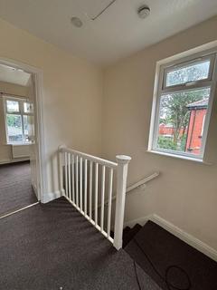 3 bedroom semi-detached house to rent, Hazel Avenue, Bury BL9