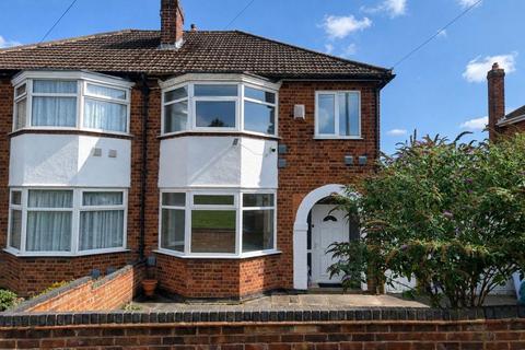 3 bedroom semi-detached house to rent, Asquith Boulevard, Leicester