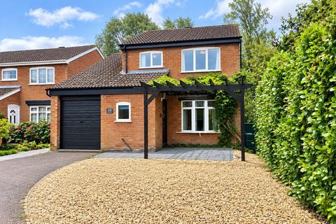 4 bedroom detached house for sale, NO CHAIN - Nansen Close, Rothwell, Kettering