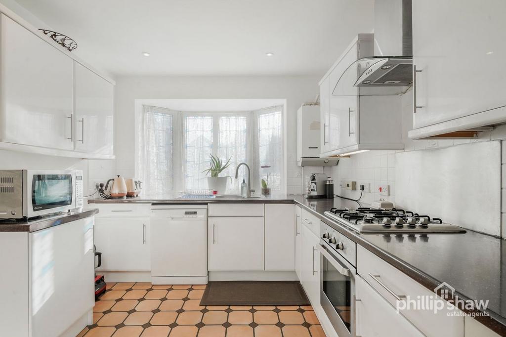 House in Harrow - View 5