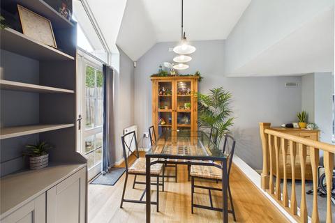 3 bedroom detached house for sale, Van Diemans Road, Chelmsford, Essex, CM2