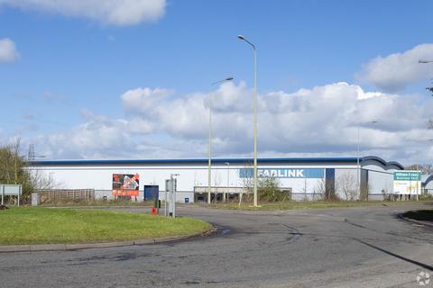 Warehouse to rent, Cannock Rd Featherstone WV10 7QZ