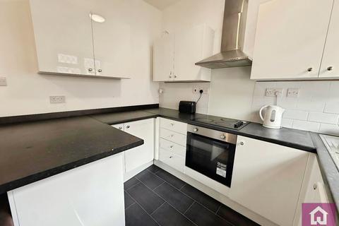 4 bedroom terraced house to rent, Olney Street, Manchester, Greater Manchester, M13
