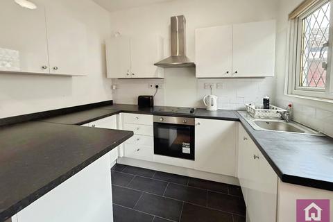 4 bedroom terraced house to rent, Olney Street, Manchester, Greater Manchester, M13