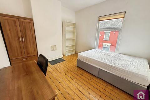 4 bedroom terraced house to rent, Olney Street, Manchester, Greater Manchester, M13