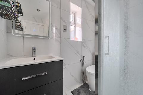 4 bedroom semi-detached house for sale, Nash Road, Langley, Berkshire, SL3