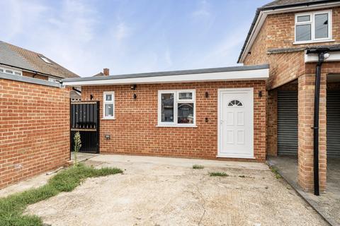 4 bedroom semi-detached house for sale, Nash Road, Langley, Berkshire, SL3