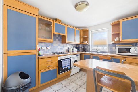 4 bedroom penthouse to rent, Merton Court, The Strand, Brighton Marina, BN2