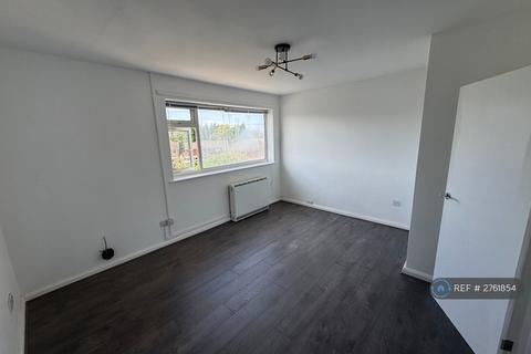2 bedroom flat to rent, Talke Pits, Stoke-On-Trent, ST7