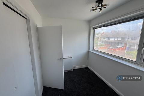 2 bedroom flat to rent, Talke Pits, Stoke-On-Trent, ST7