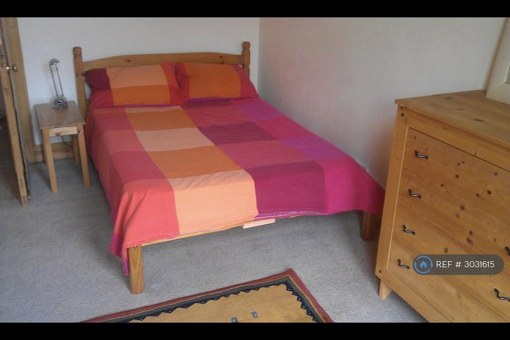 Apartment in Glasgow - View 4
