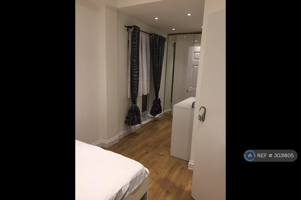 House in London - View 4