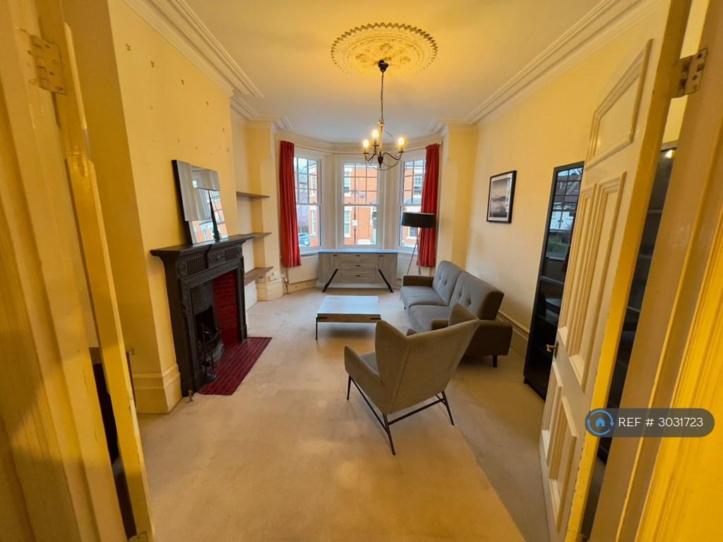 Apartment in London - View 3