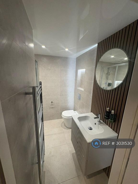 Apartment in Sefton Park, Lark Lane - View 2