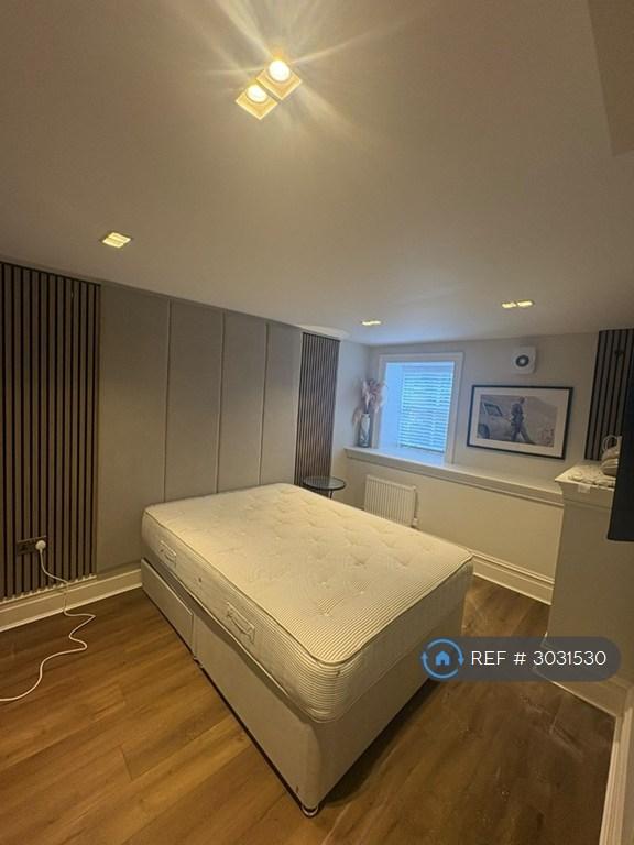 Apartment in Sefton Park, Lark Lane - View 5