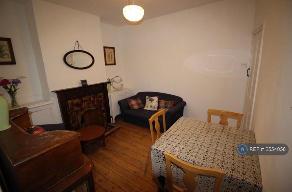 House in London, East Ham - View 5