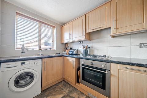 2 bedroom terraced house for sale, Barlow Close, Hampshire PO14
