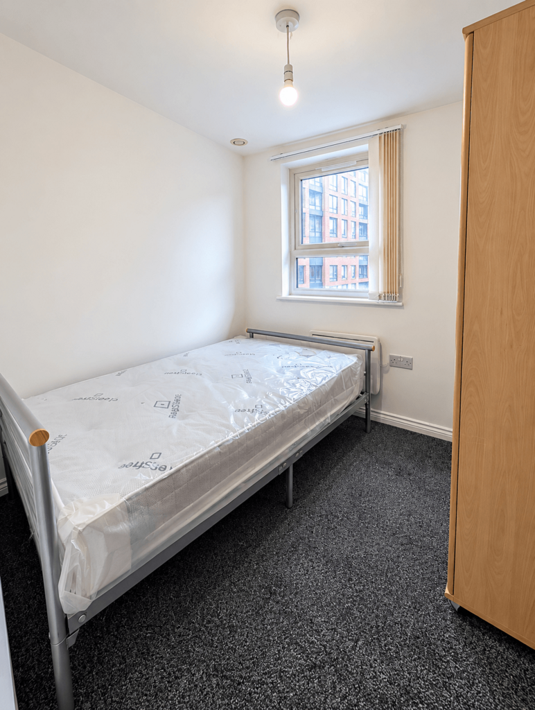 Apartment in Salford, Greater Manchester - More
