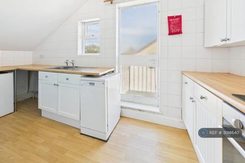 2 bedroom flat to rent, Midland Road, Gloucester, GL1
