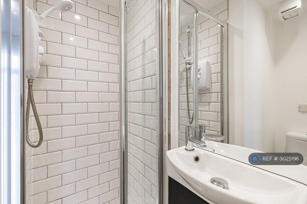 Apartment in Hove, Brunswick - More