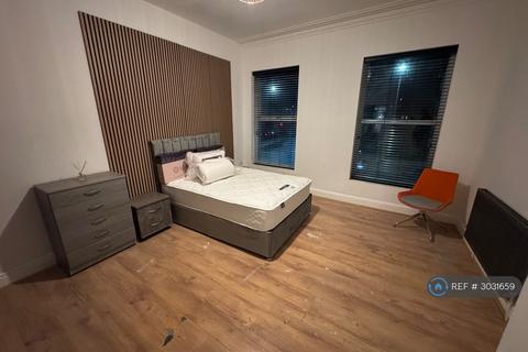 1 bedroom in a house share to rent, Derby Road, Liverpool, L20