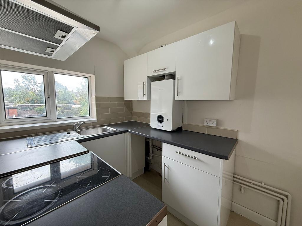 Apartment in Solihull - View 5