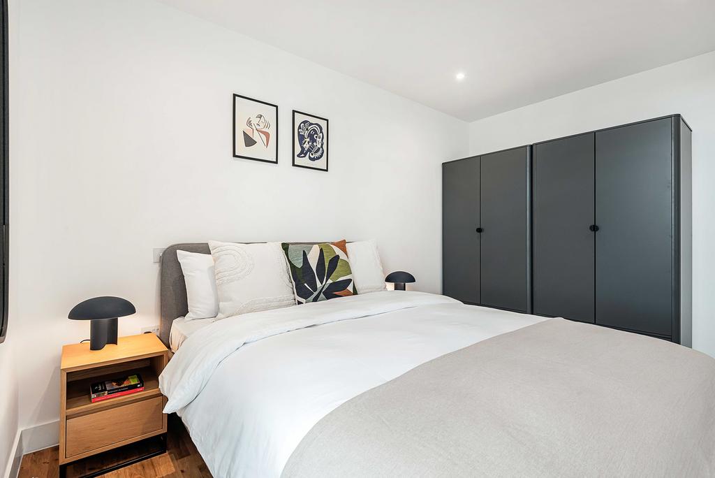 Apartment in London - More