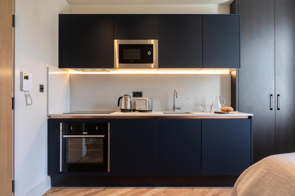 Apartment in London - View 5