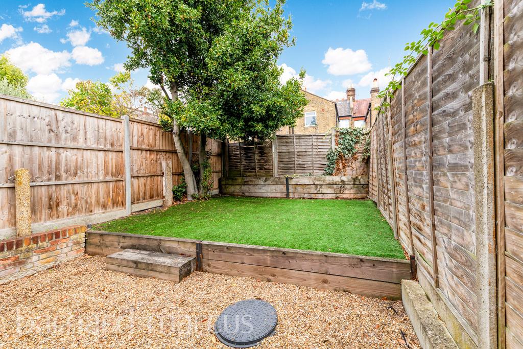 Apartment in LONDON - View 2