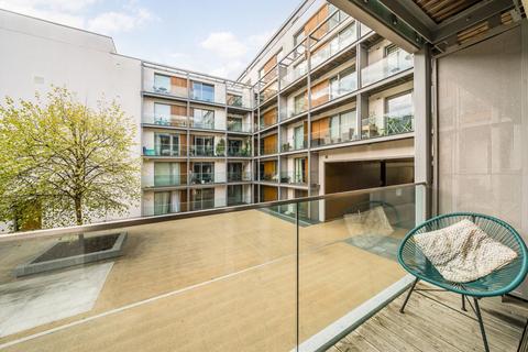 1 bedroom flat for sale, Highbury Stadium Square, London N5